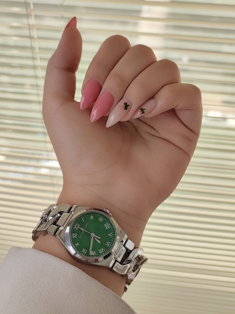 ساعت کارتیر زنانه وارداتی