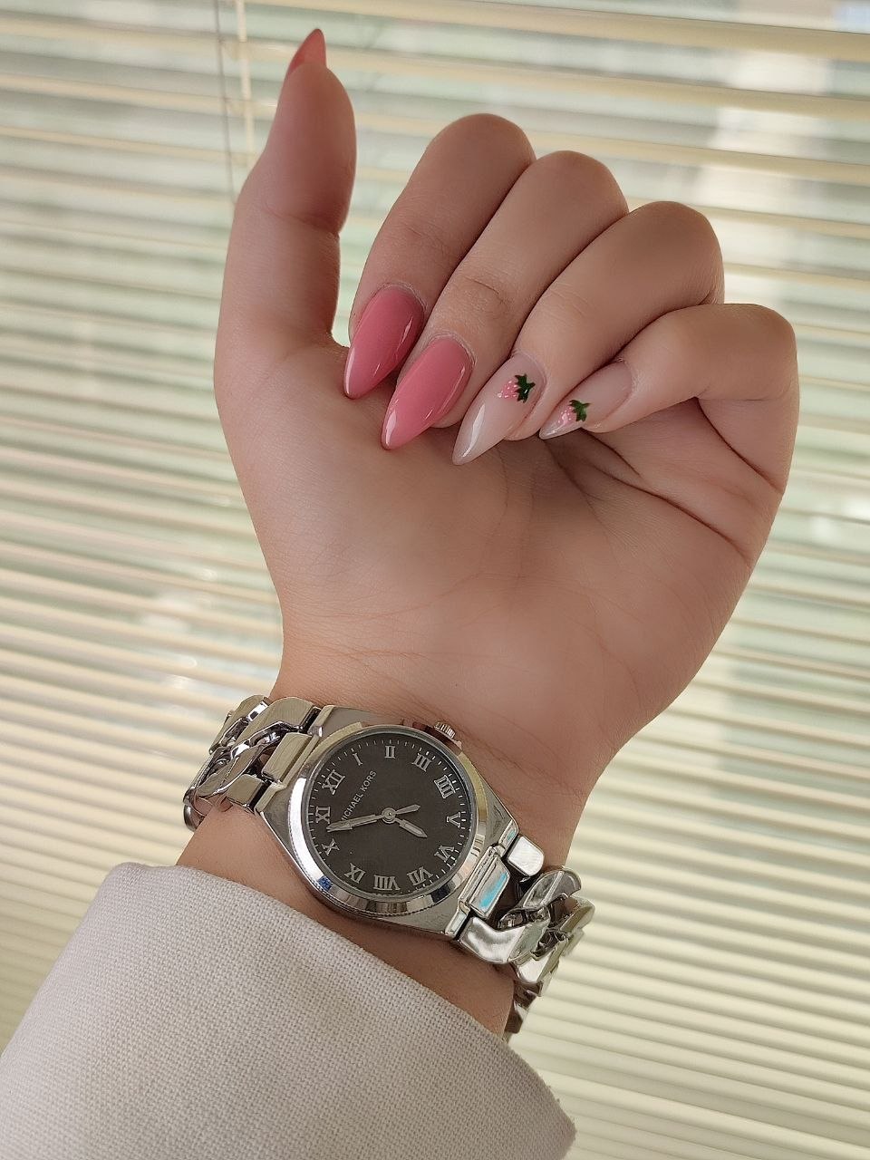 ساعت کارتیر زنانه وارداتی