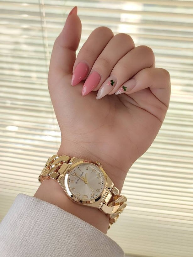 ساعت کارتیر زنانه وارداتی