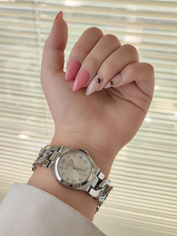 ساعت کارتیر زنانه وارداتی